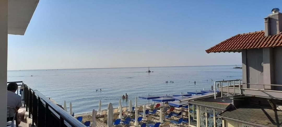Nepheli Hotel Paralía Kültér fotó