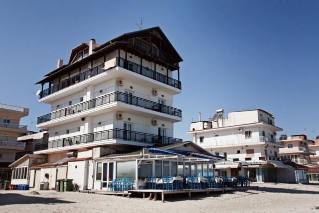 Nepheli Hotel Paralía Kültér fotó