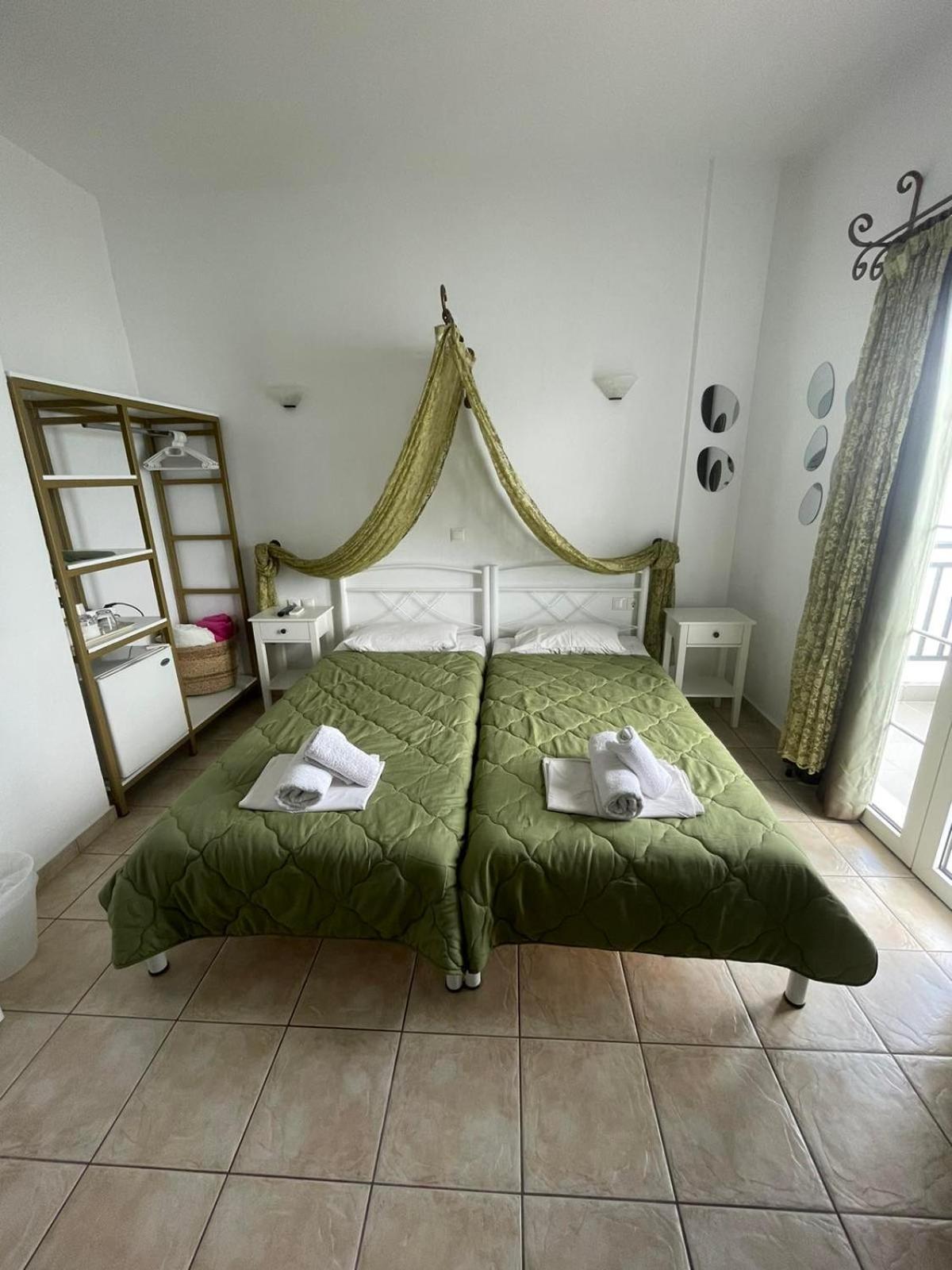 Nepheli Hotel Paralía Kültér fotó