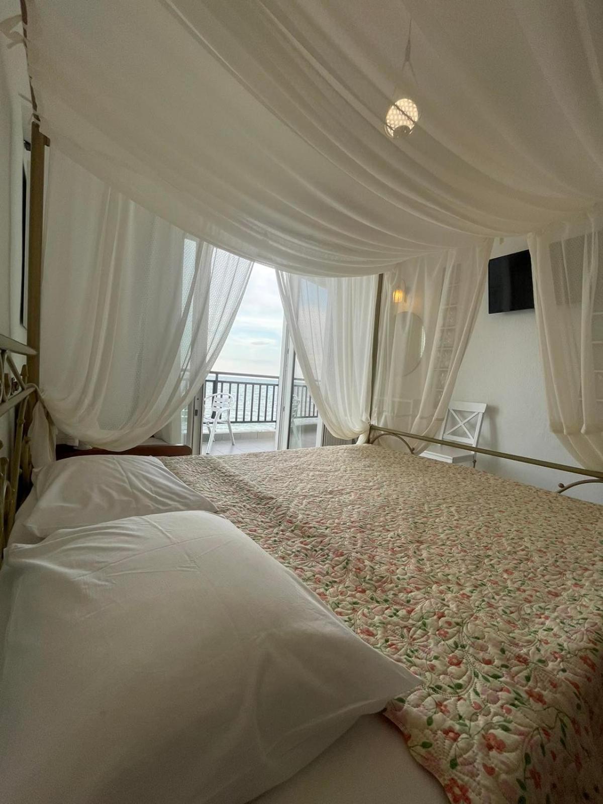 Nepheli Hotel Paralía Kültér fotó