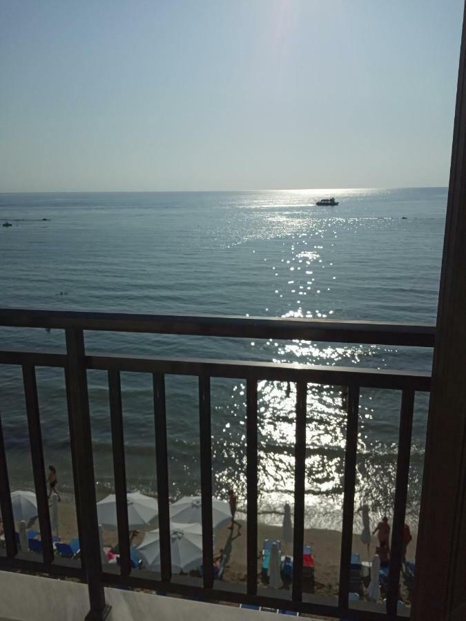 Nepheli Hotel Paralía Kültér fotó